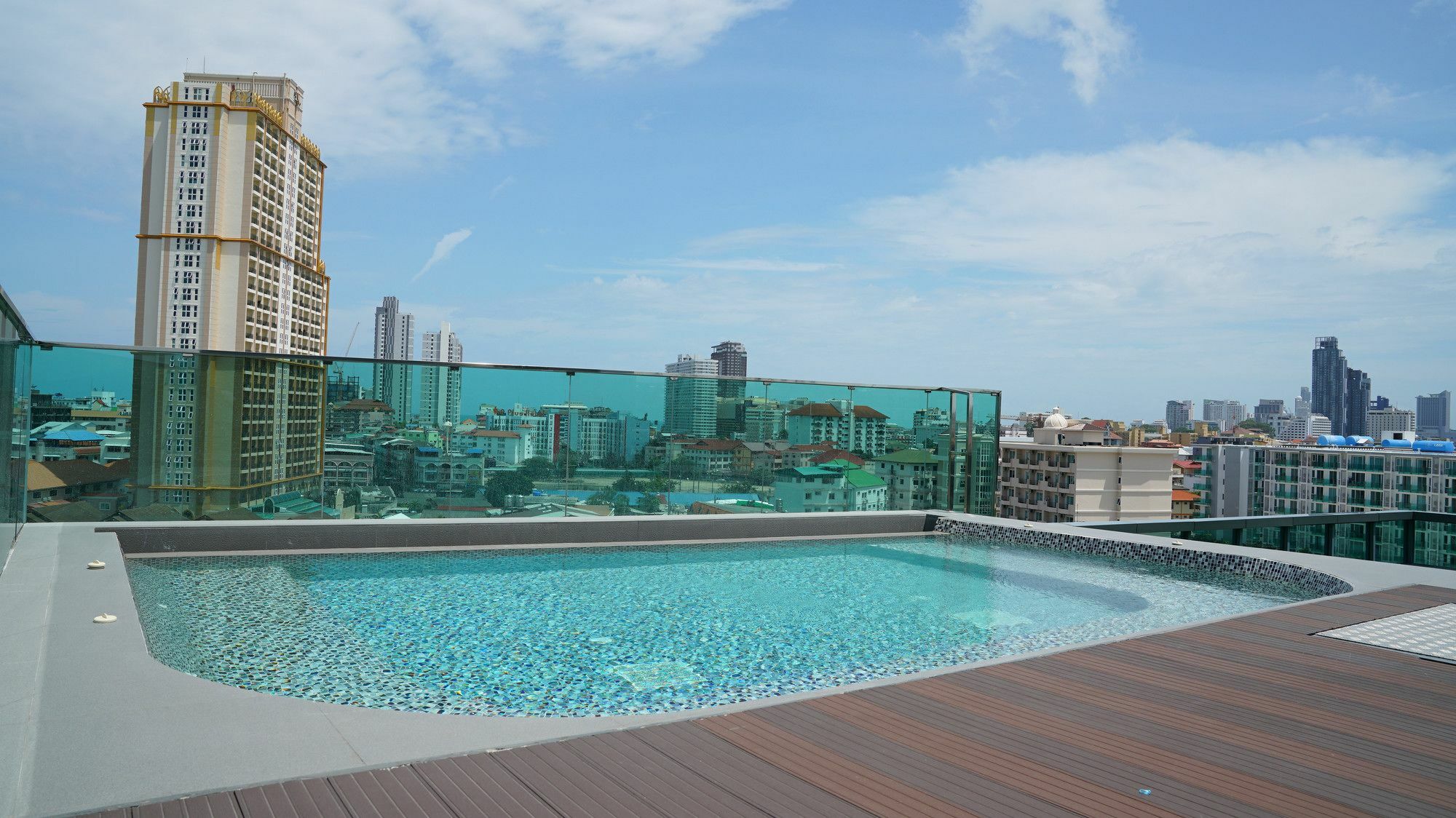 Apartament Urban Attitude Pattaya Zewnętrze zdjęcie